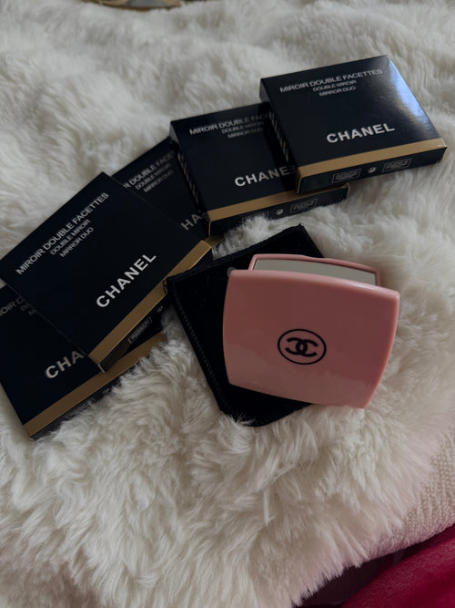 limited edition Luxe Compact Mirror🎀