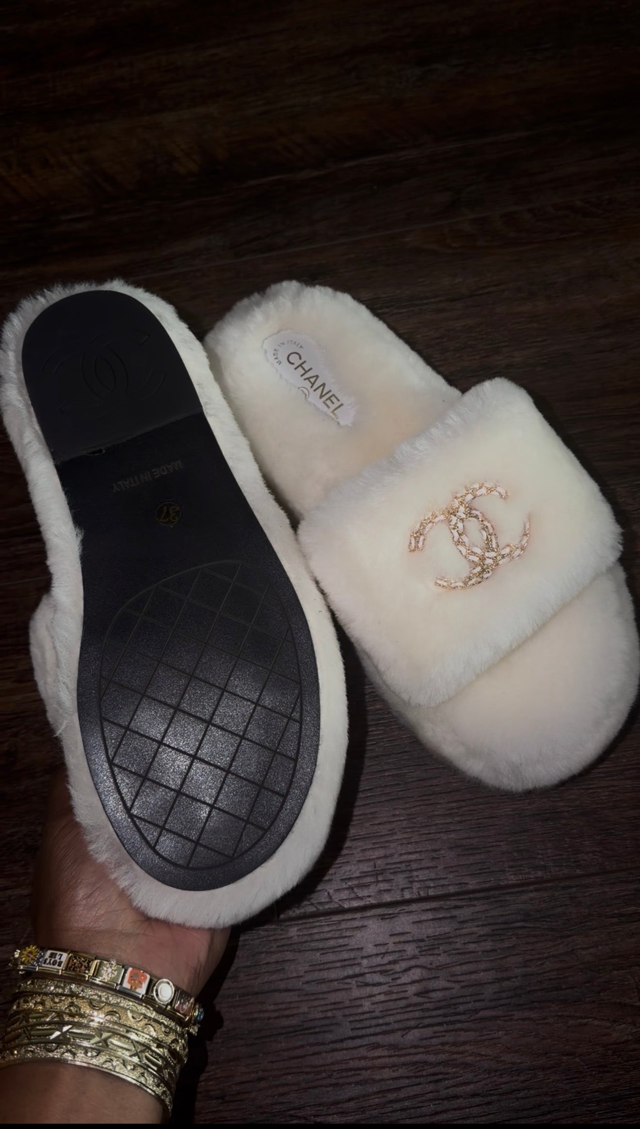 🤍 The Elite Ivory Slides