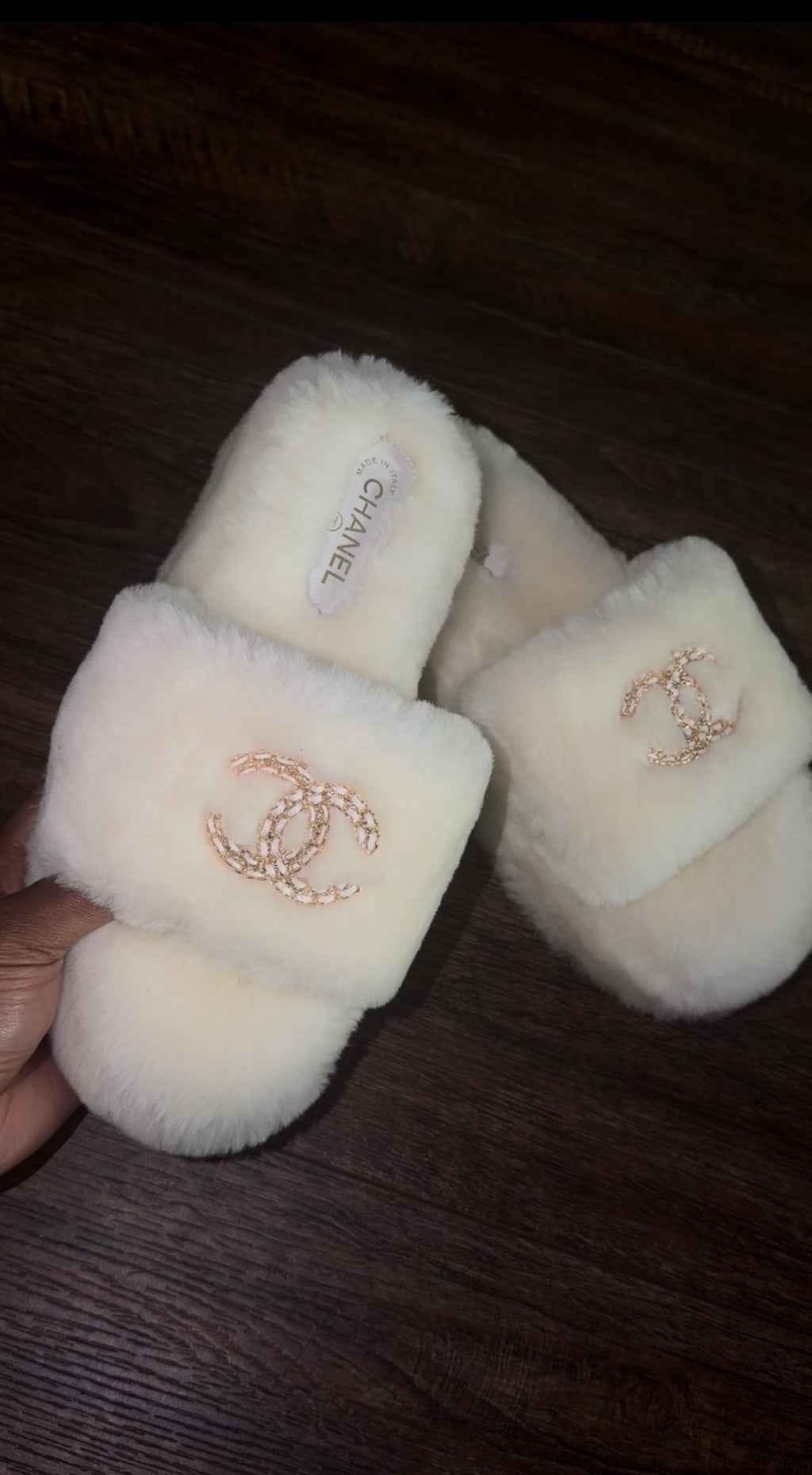 🤍 The Elite Ivory Slides