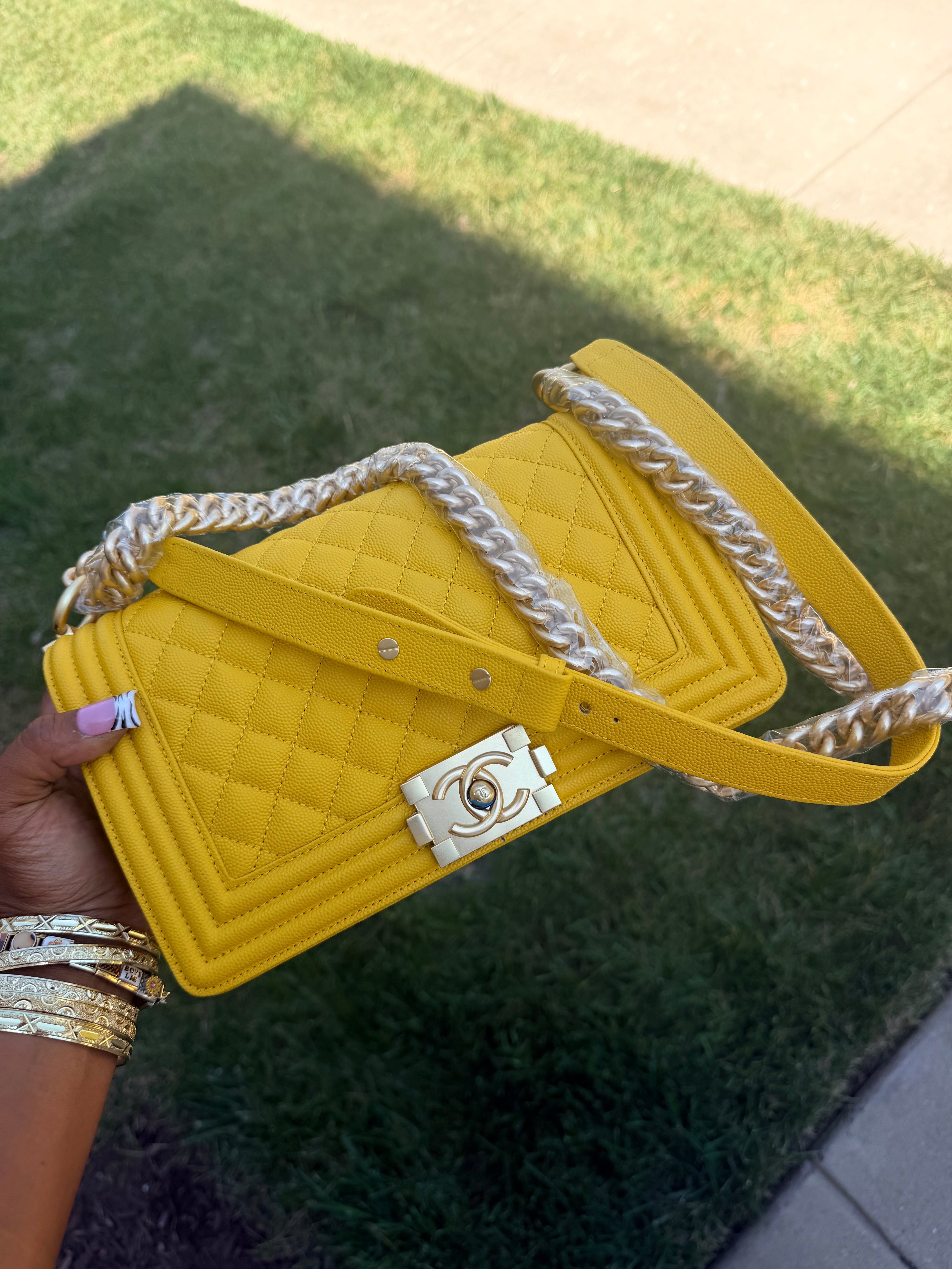 💛 The Golden Vault Bag