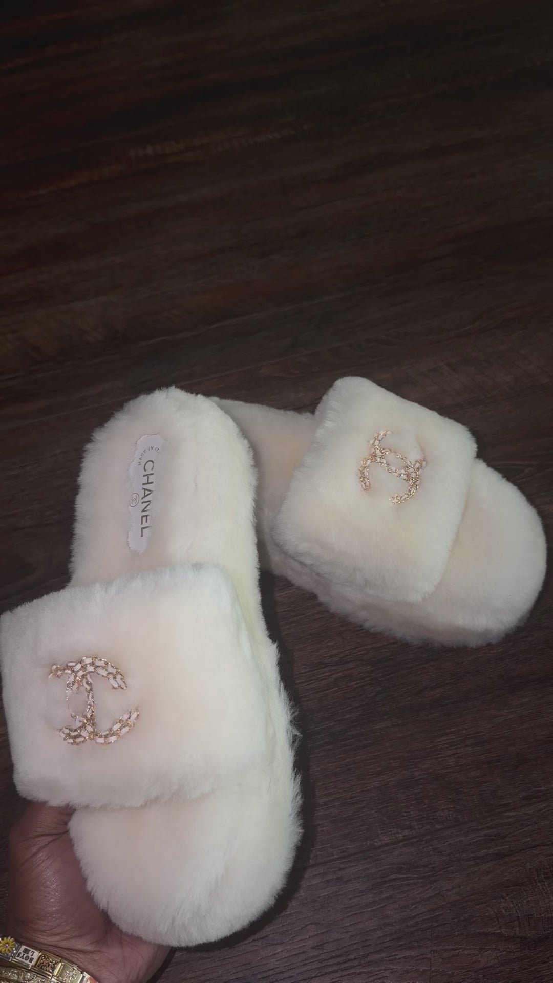 🤍 The Elite Ivory Slides